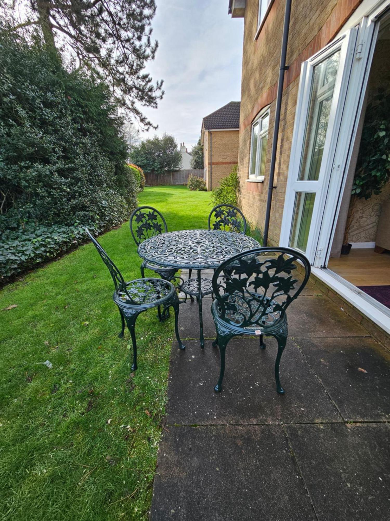 Harry Potter Hogwarts Apartment Watford  Bagian luar foto